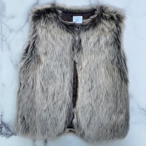 Fur vest
